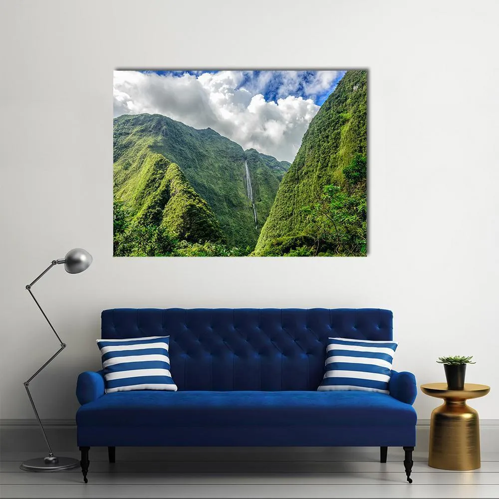 Cascade Blanche Canvas Wall Art