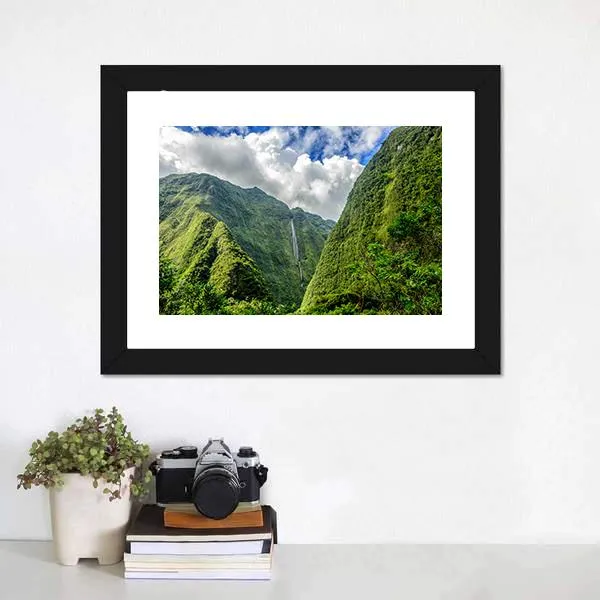 Cascade Blanche Canvas Wall Art